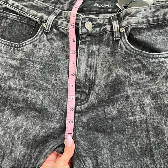 ROCAWEAR Men 36 X 32 Black Acid Wash Slim Straight Jean Rhinestone Studded CLO - Picture 8 of 10